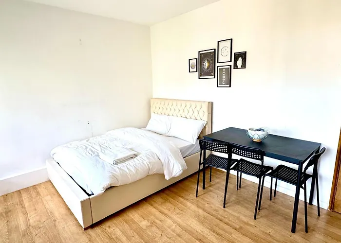 Central London Rooms Ec1V