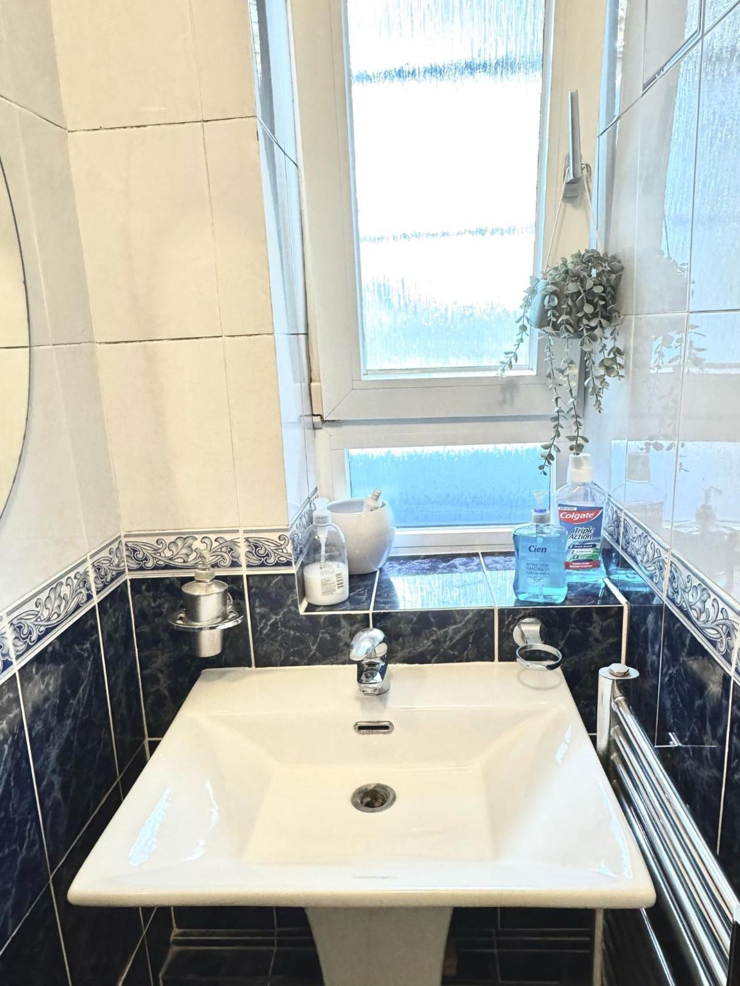 Ec1v Guest house *